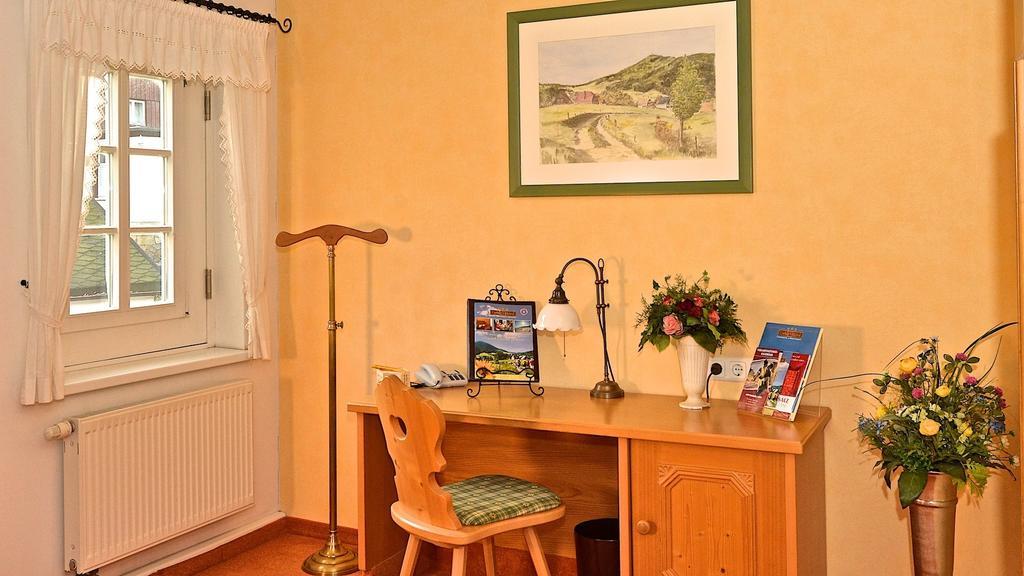 Landhotel Quirle-Haeusl Waltersdorf  Room photo